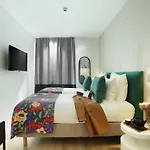 Le Basile 4* باريس