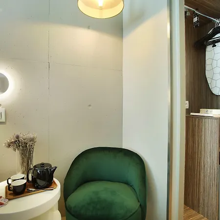 Hotel Le Basile Paris