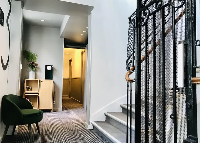 Le Basile 4* Париж