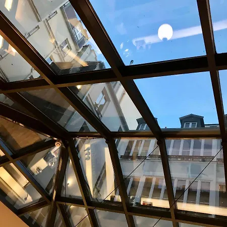 ホテル Le Basile パリ