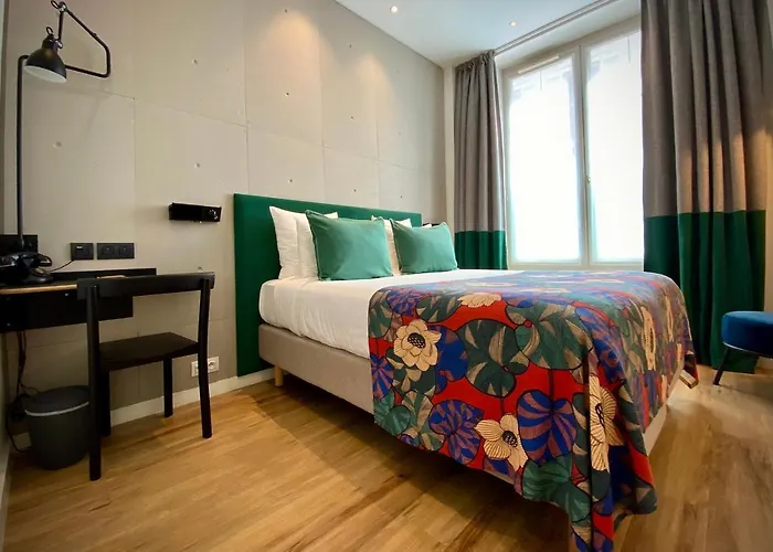 Hotel Le Basile Paris