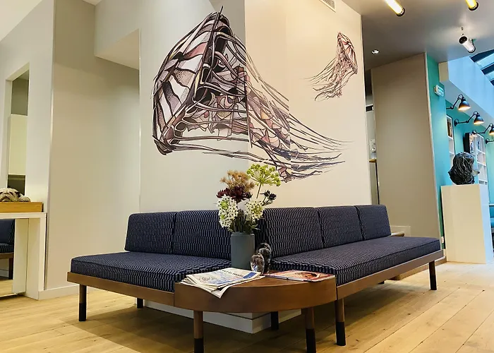 Hotel Le Basile Paris